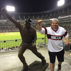 Meet your Posher, Thomas